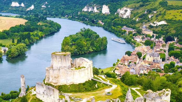 Shore excursions and activities on MS Botticelli